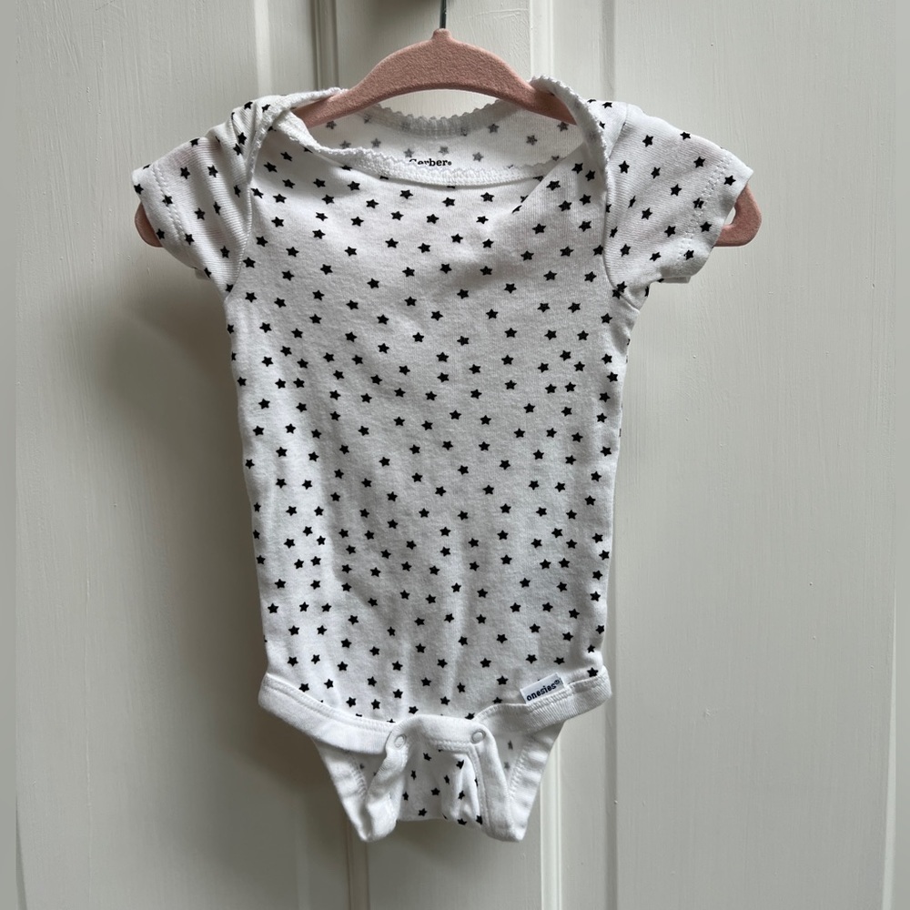 Gerber 0-3M White and Black Star Gender Neutral Onesie